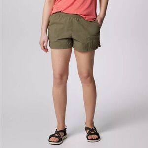 NWT Columbia Sandy River Shorts in Stone Green Size Large